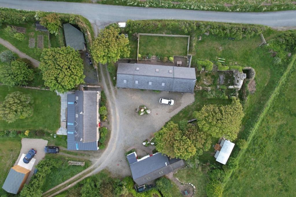 The Hut@Trefechan Wen - Coastal Coziness! Goodwick Eksteriør billede